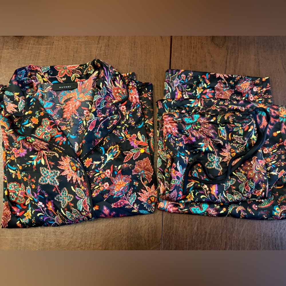 NATORI Granada Notch Pajama set - Picture 4 of 7